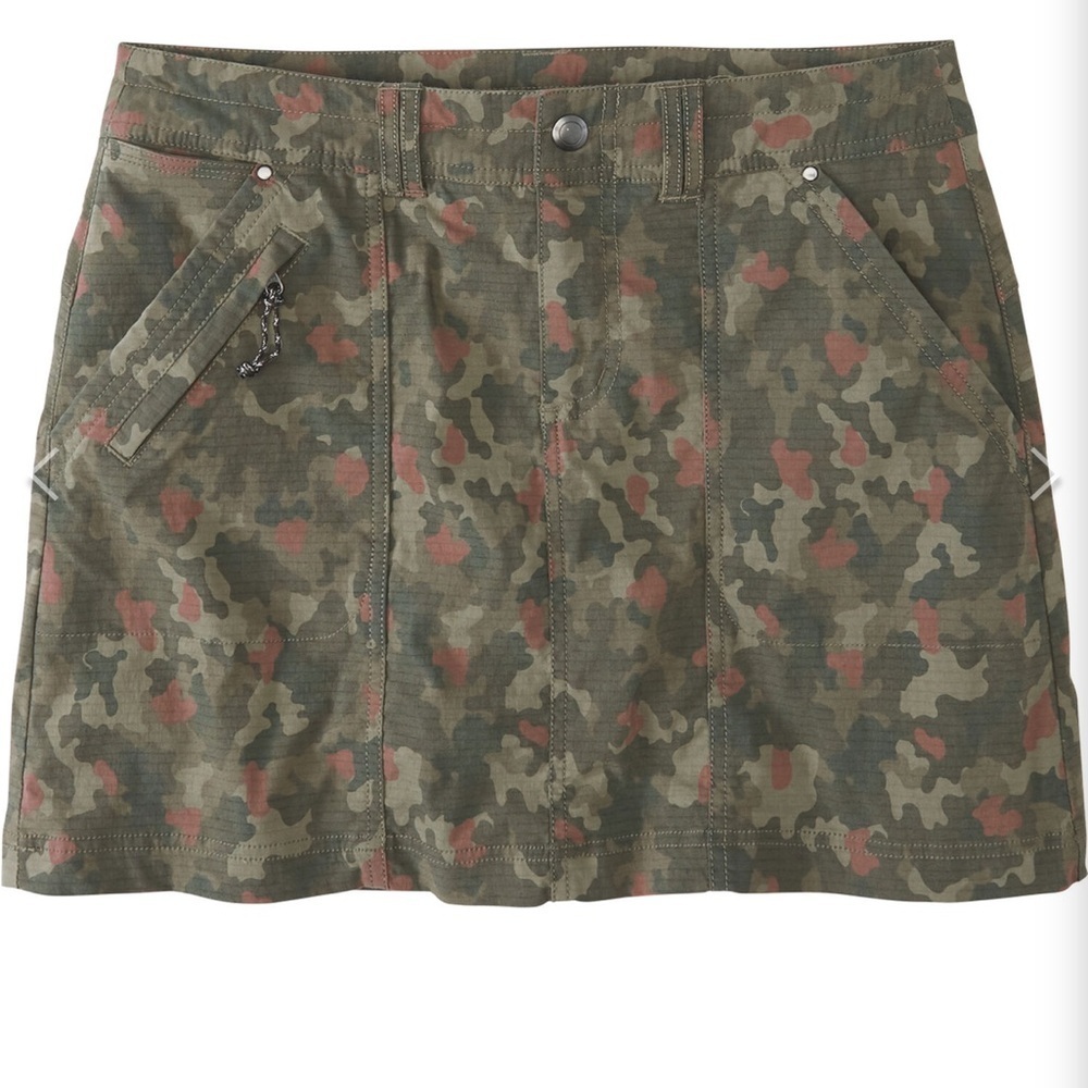 Title Nine Big B Skort Wailea Camo green pink zip close pockets boy short lined - Picture 2 of 16